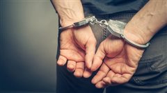 Συνελήφθη 27χρονος για παράνομη διακίνηση 14 αλλοδαπών