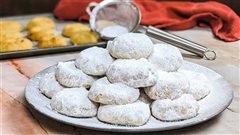 Κουραμπιέδες