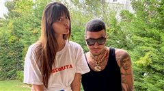 Αυτή είναι η νέα σύντροφος του SNIK: Παίκτρια του «Love Island» με την Ηλιάνα Παπαγεωργίου – H πρώτη φωτό (Pics)