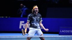 Τεράστιος Τσιτσιπάς: Έγραψε ιστορία - Κατέκτησε το ATP Finals!