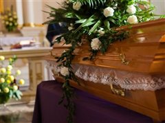 Θεσσαλονίκη: Γραφείo τελετών ''ξέχασε'' να δηλώσει 700.000 ευρώ!