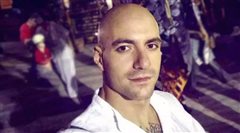 Πέθανε ο αστυνομικός που χτυπήθηκε από φωτοβολίδα στα επεισόδια στου Ρέντη