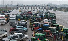 Κλειστό το ρεύμα προς Αθήνα στα διόδια Μαλγάρων