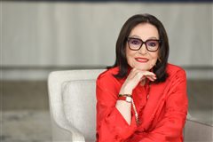 Η Νάνα Μούσχουρη θα τιμηθεί στα γαλλικά Grammy